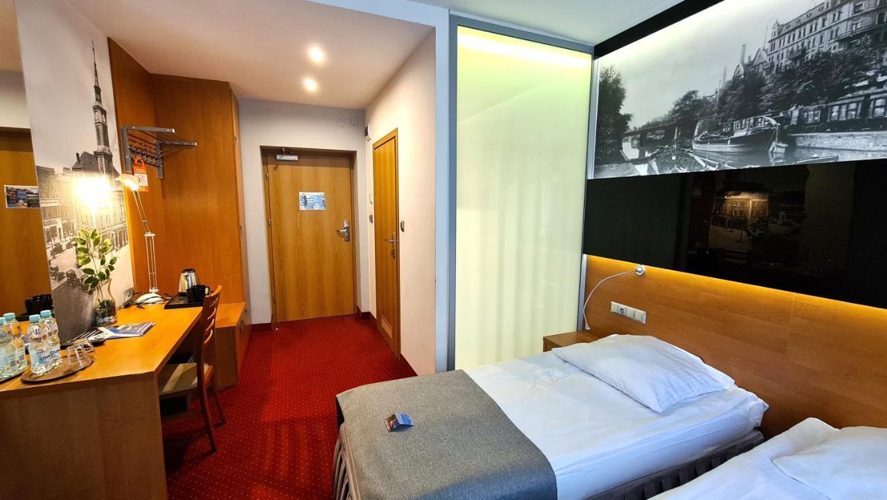 Hotel Malinowski Economy Gliwice Extérieur photo