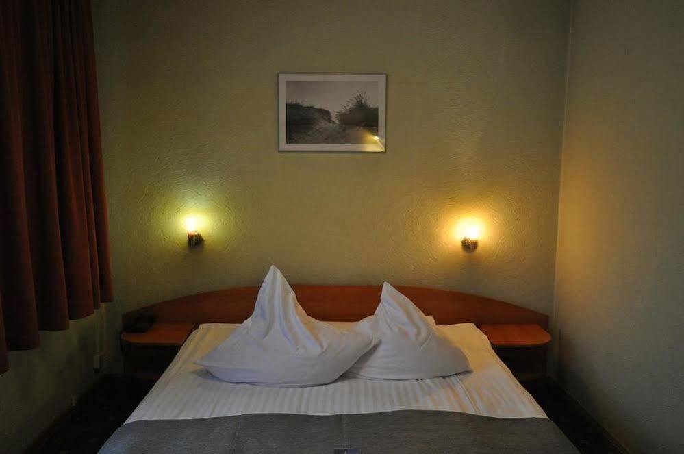 Hotel Malinowski Economy Gliwice Extérieur photo